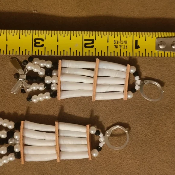 Mini Native American Dentalium Shell Earrings* Native Made - Picture 2 of 2